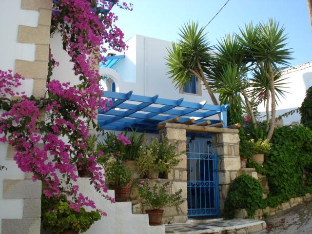 Xenonas Apartment Kamilari Exterior photo